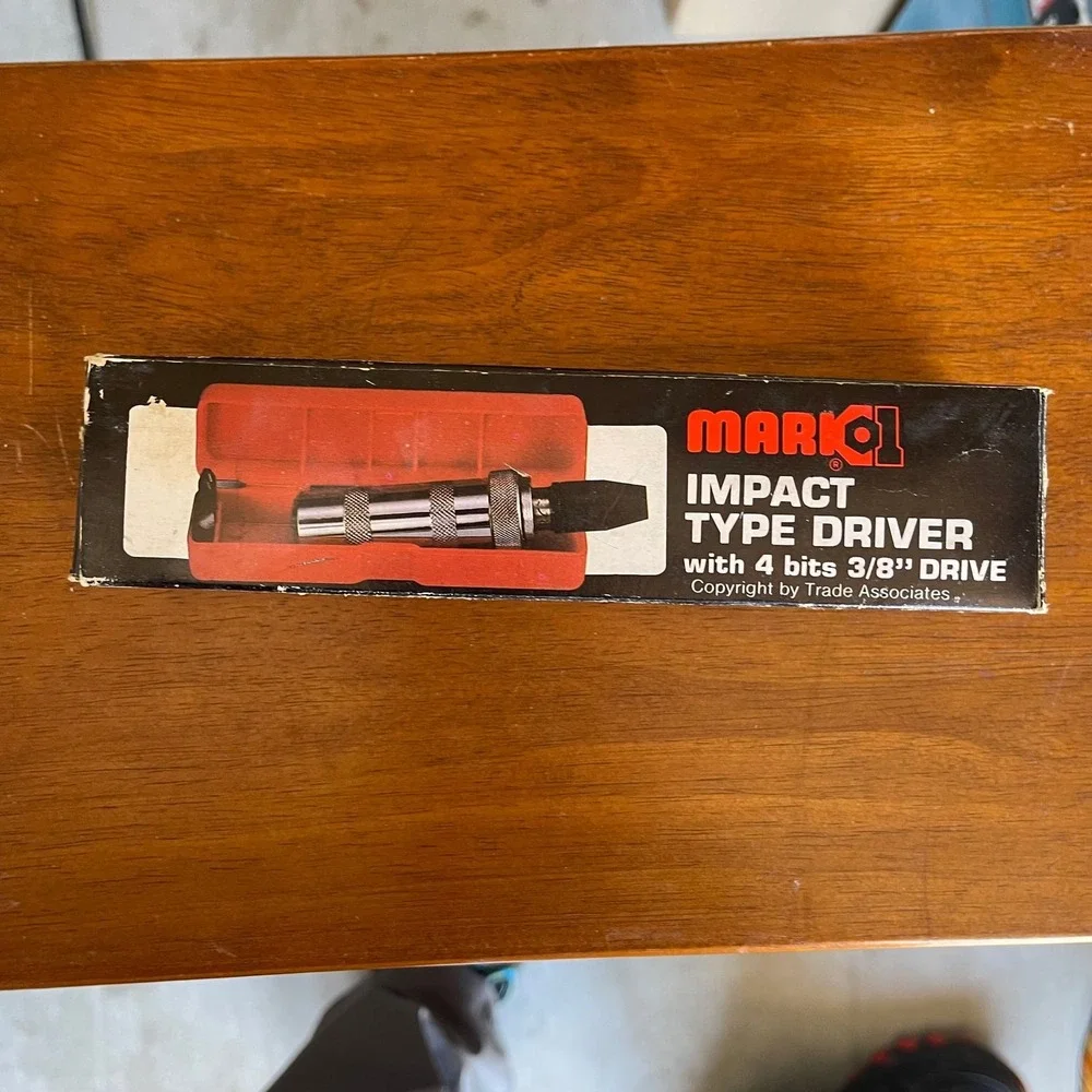 Vintage Mark 1 No. 2500 Impact Type Driver with 4 Bits 3/8
